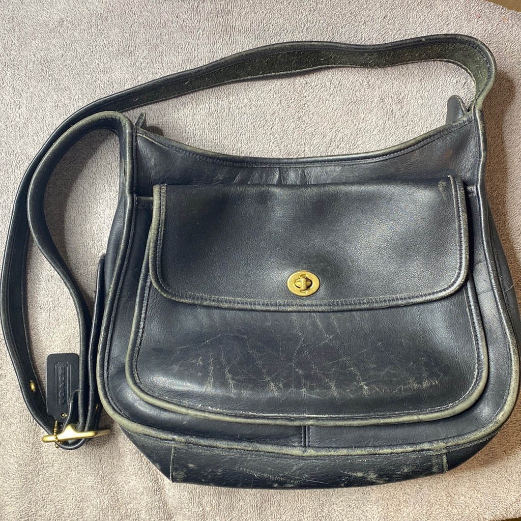 Vintage Black Leather Coach Taft Purse 9980.